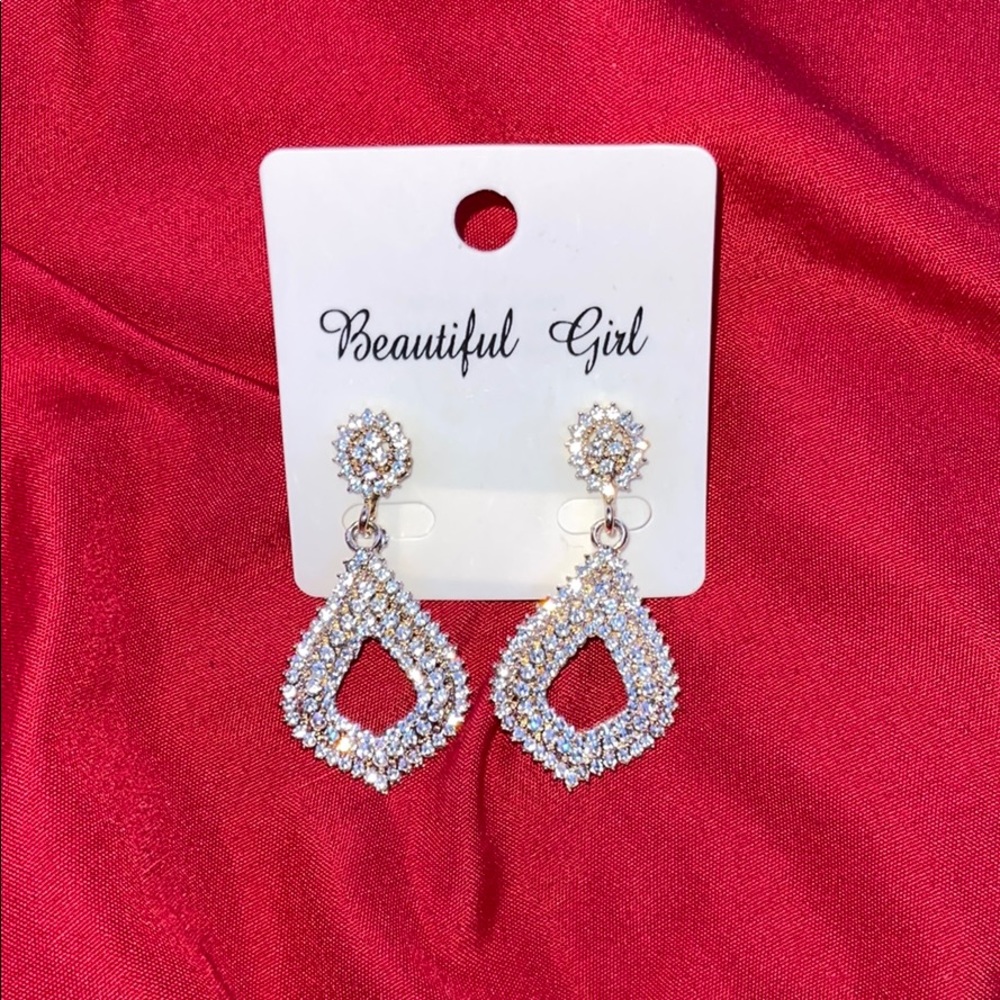 A set of gold earrings